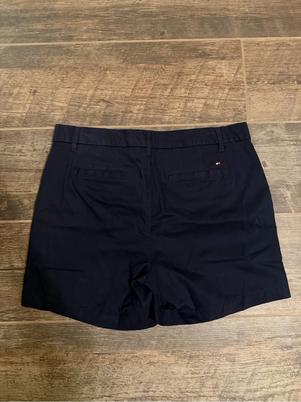 Tommy Hilfiger Women's Dark Navy Flat Front Chino Shorts